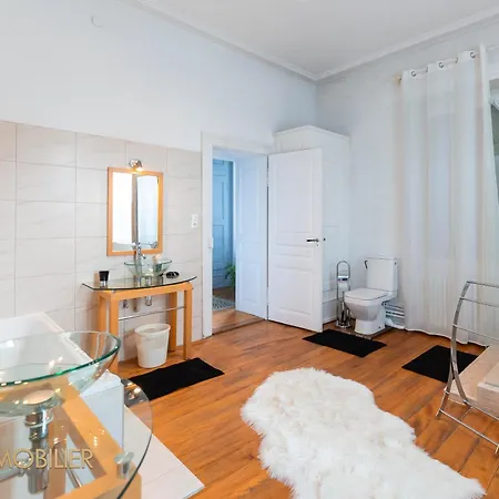 Le Premium - Parking Center Apartment